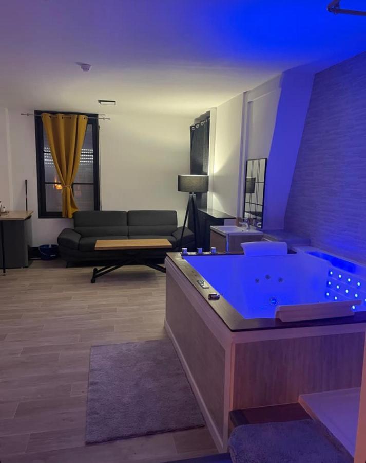 Magnifique Loft 35M2 Jacuzzi Rvb Night 1 Hotel Amiens Exterior foto